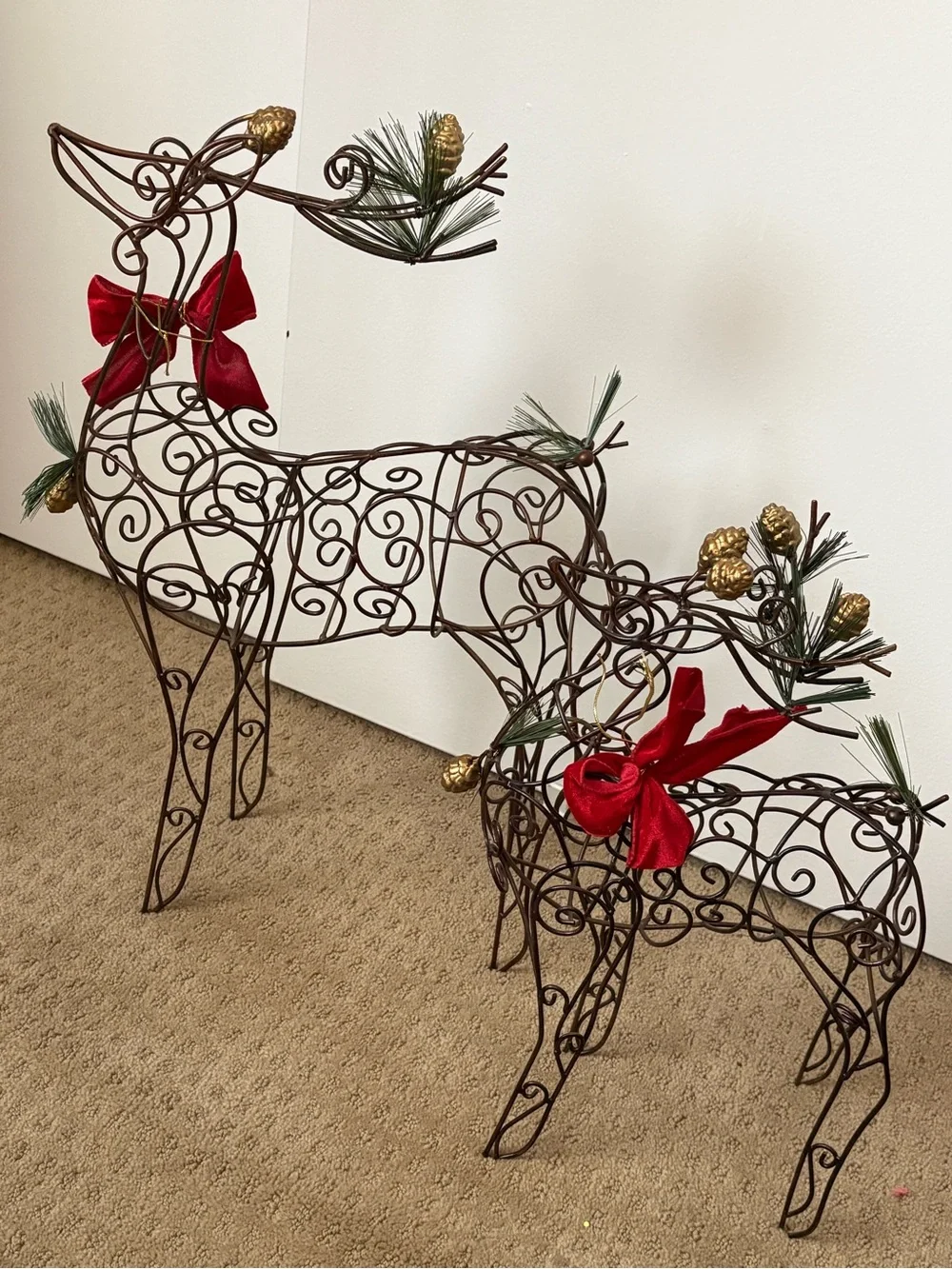 Home Interiors Brown Wire Reindeer Pair with Red Bows and Gold Pinecones